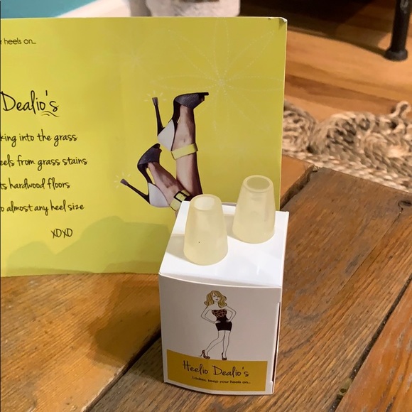 Heelio Dealio’s - Picture 2 of 2